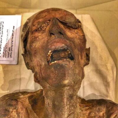 Experts studying the so-called “Screaming Mummy” have long tried to solve the mystery of the terrifying remains