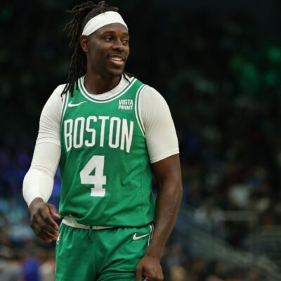 Jrue Holiday agrees to 4-year, $135M extension with Celtics